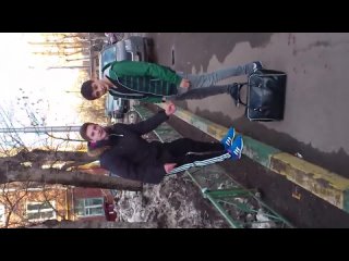 video by cher ami